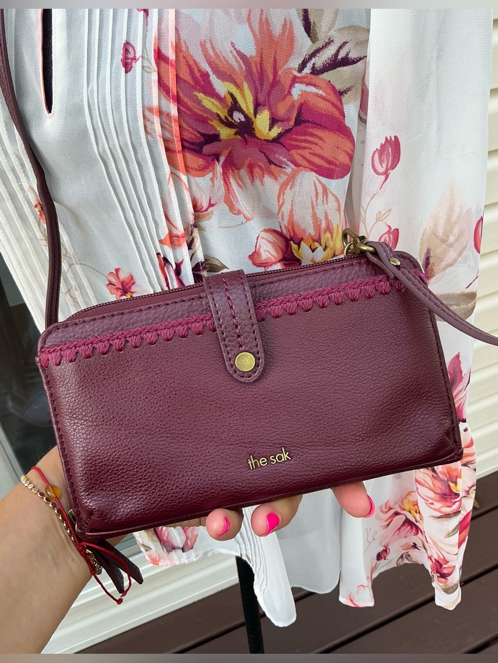 The Sak Leather Crossbody Wallet - in color of the 2007❣️